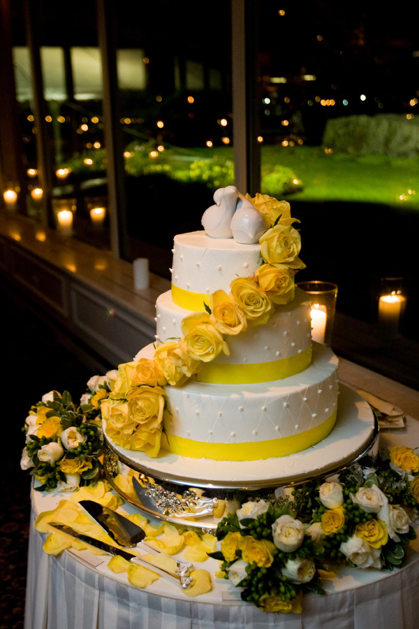 wedding cake designs with navy blue